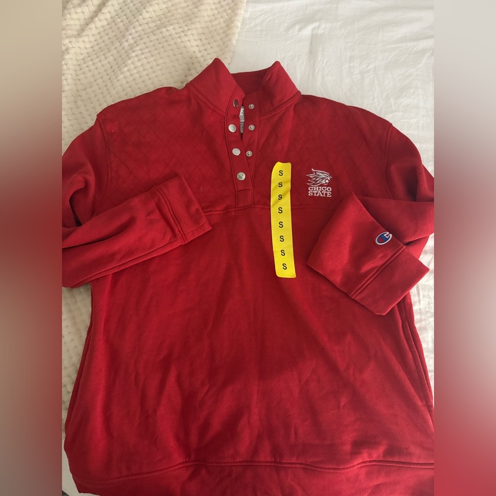 Women’s Chico state pullover